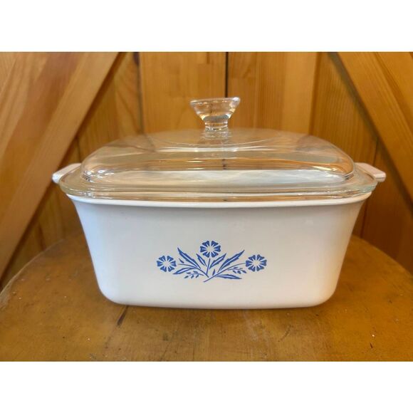 Vintage Corning Ware Cornflower 1 1/2 Qt Pyrex Casserole Dish (5012) - Picture 1 of 10
